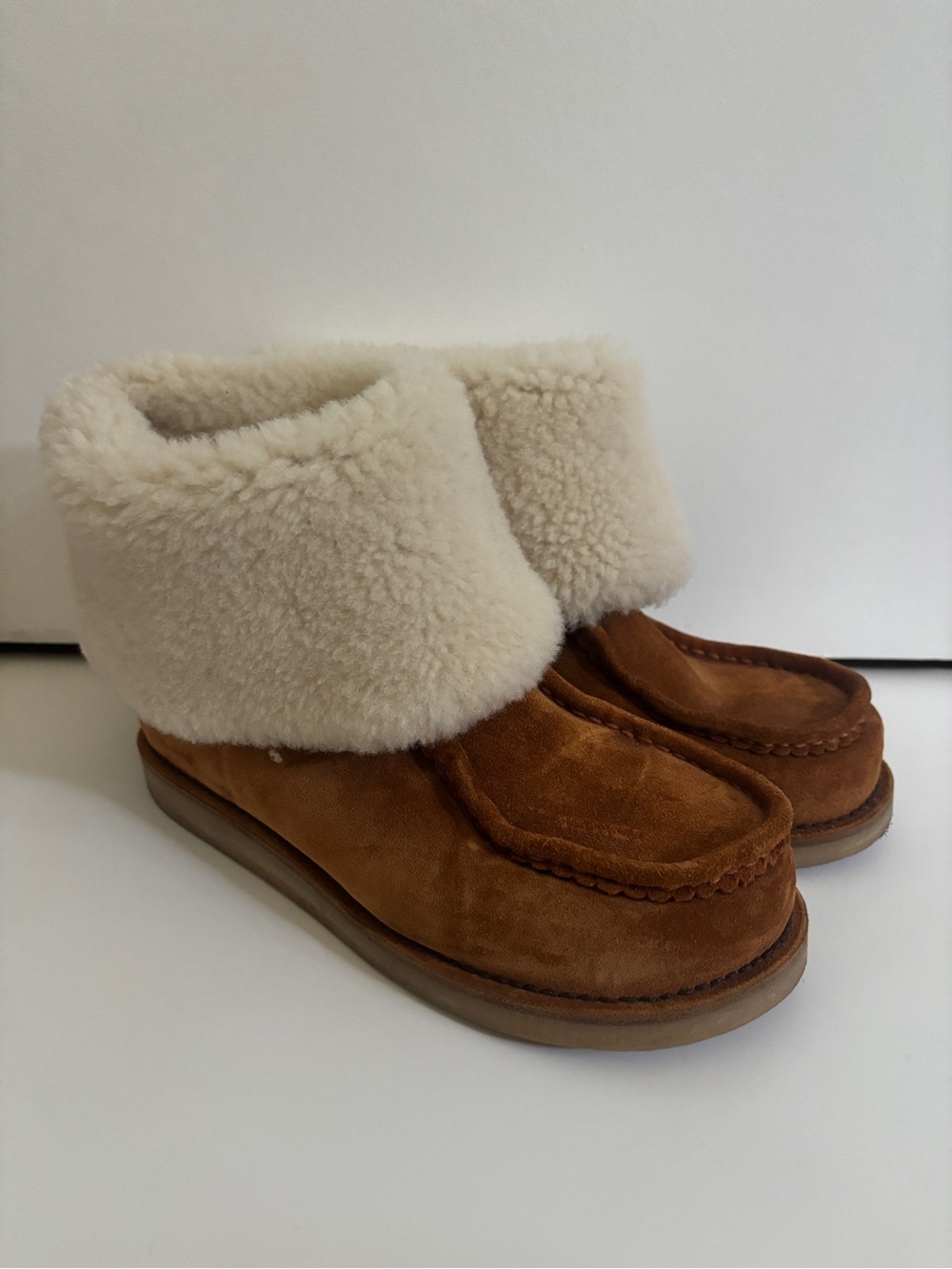 Chloé Jessie Shearling-Lined Suede Ankle Boots
